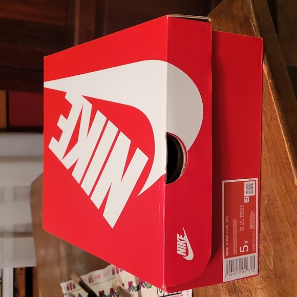 Nike Hallowen dunks - Picture 4 of 4